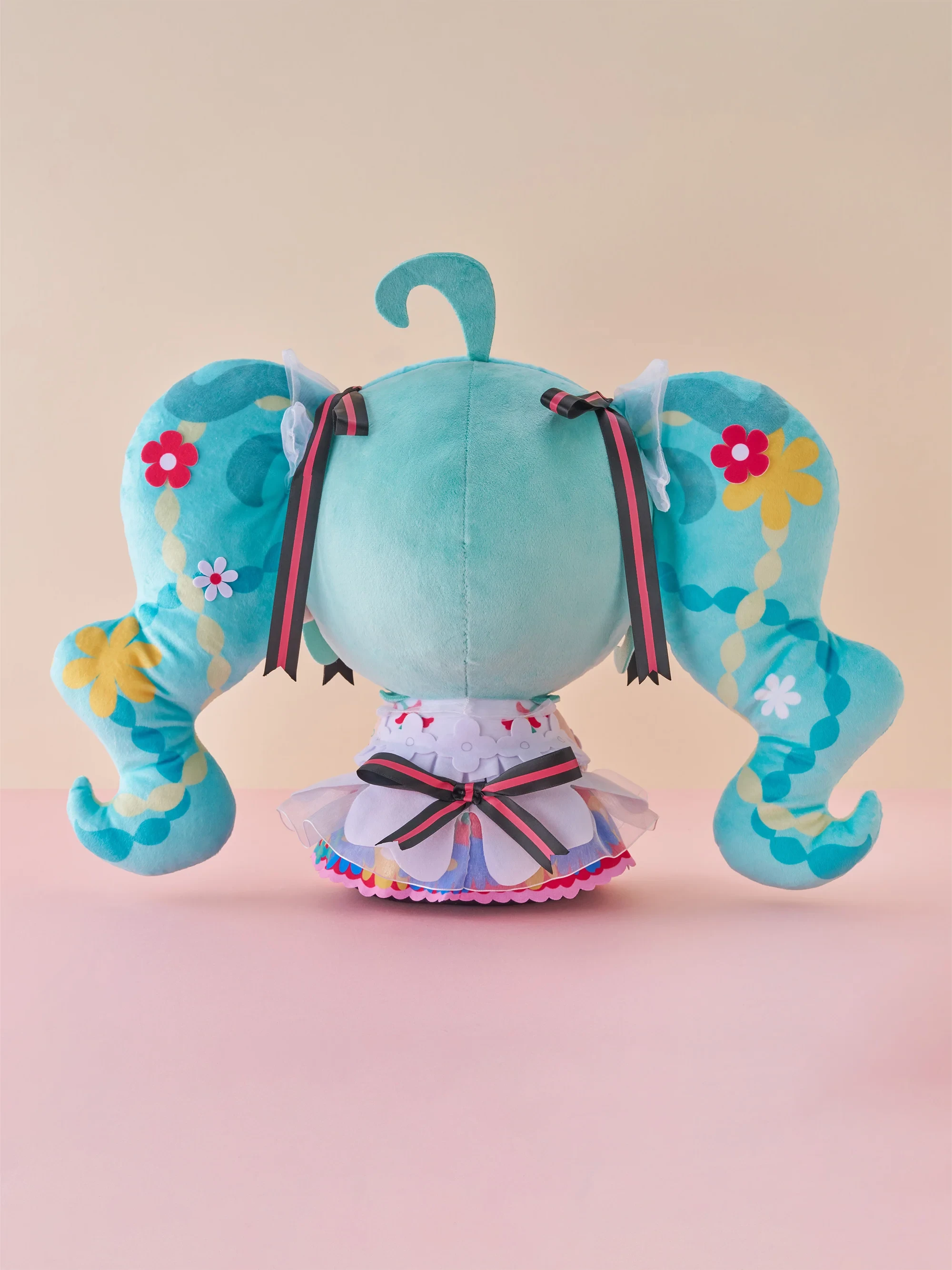Miku BLOOMING LIVE TOUR 2025 design plush 2