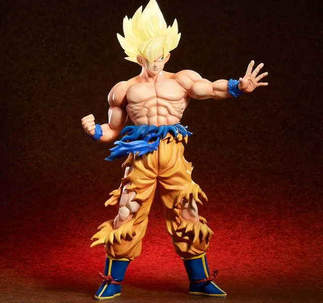 Plex Gigantic Series Super Saiyan Son Goku 3