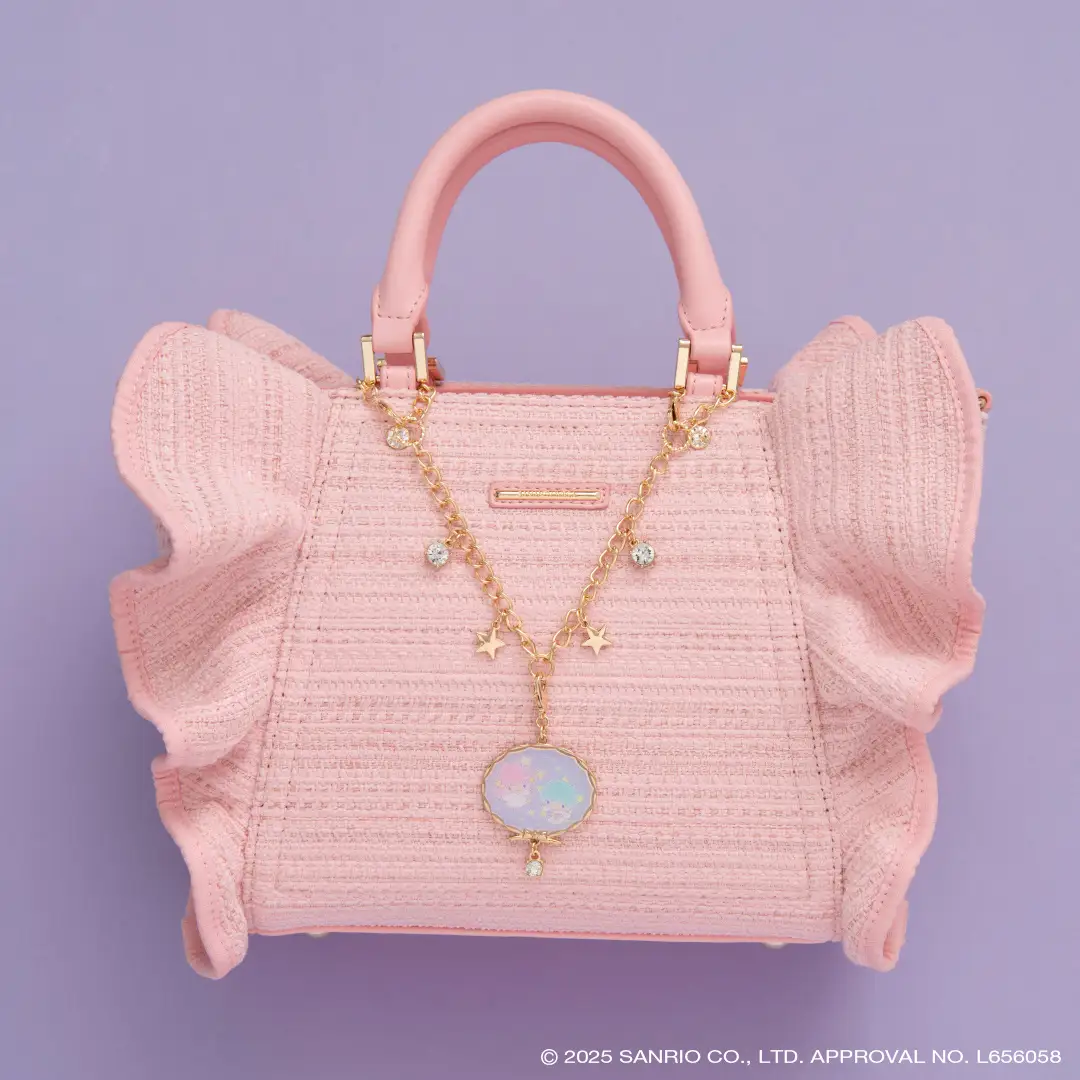 SAMANTHA VEGA LITTLE TWIN STARS 6