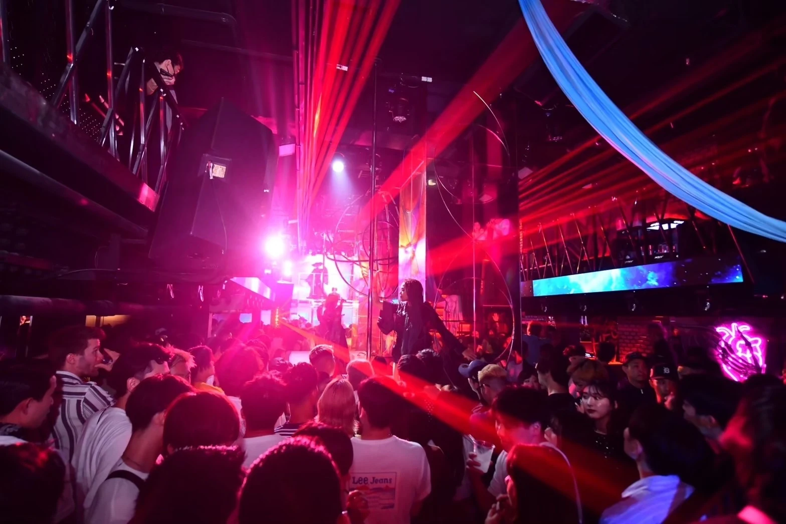 CHEVAL VIP Experience: Guaranteed Seating in Osaka