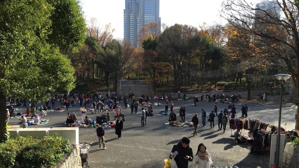 Shinjuku Central Park Flea Market