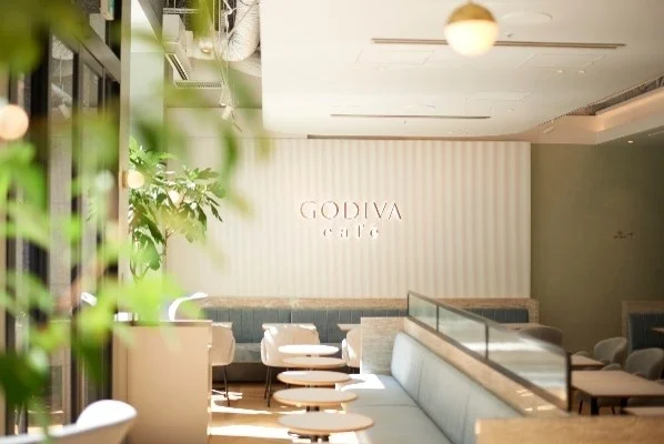godiva cafe japan narita airport 4