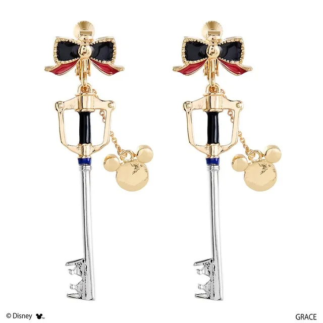 mayla kingdom hearts earrings 1