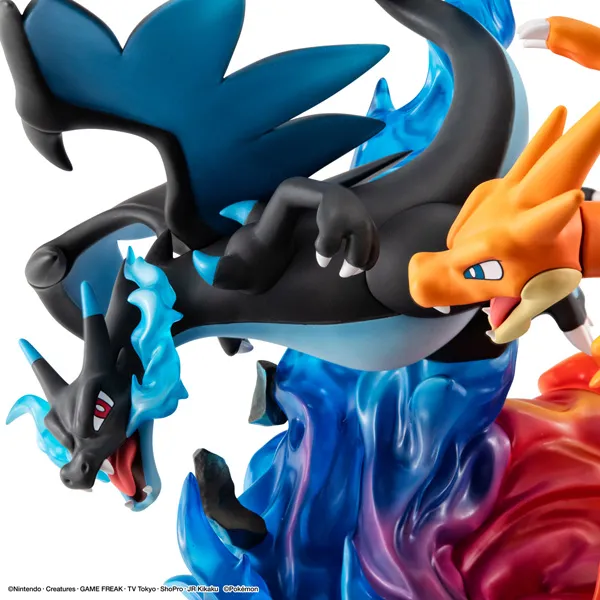 megahouse mega charizard statue 9