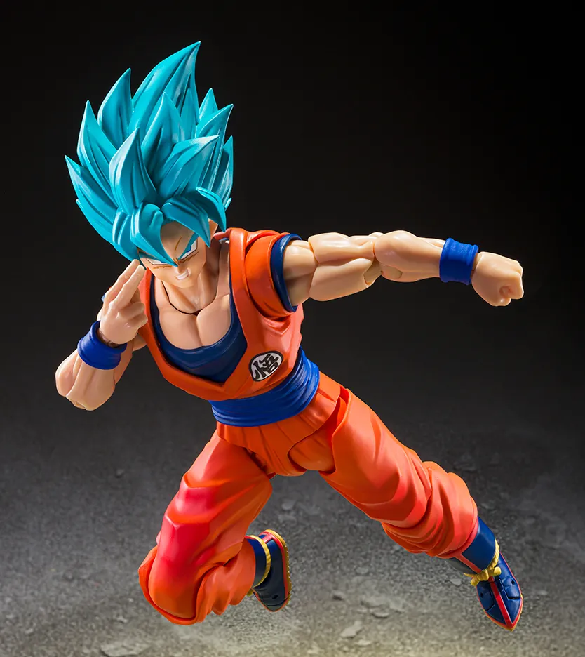Super Saiyan God Super Saiyan Son Goku (Blue Power Beyond Limits) sh figuarts 3