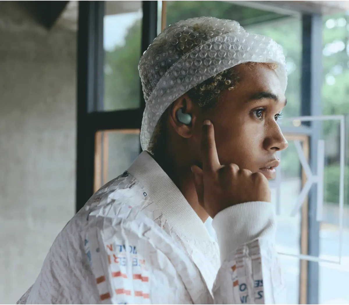 Hatsune Miku for Limited Edition LinkBuds 11