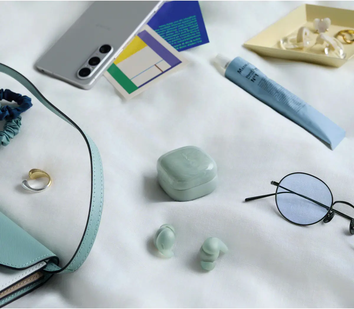 Hatsune Miku for Limited Edition LinkBuds 7