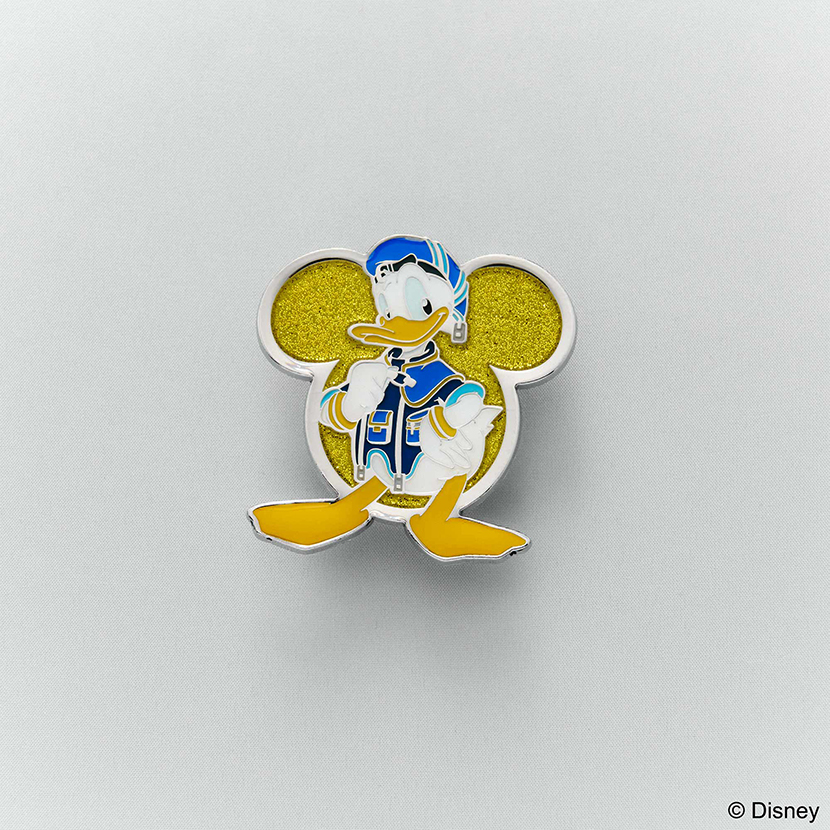 Kingdom Hearts Pin Badge and Stationery 11