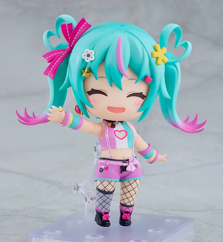 DECO27 Miku Nendoroids 3