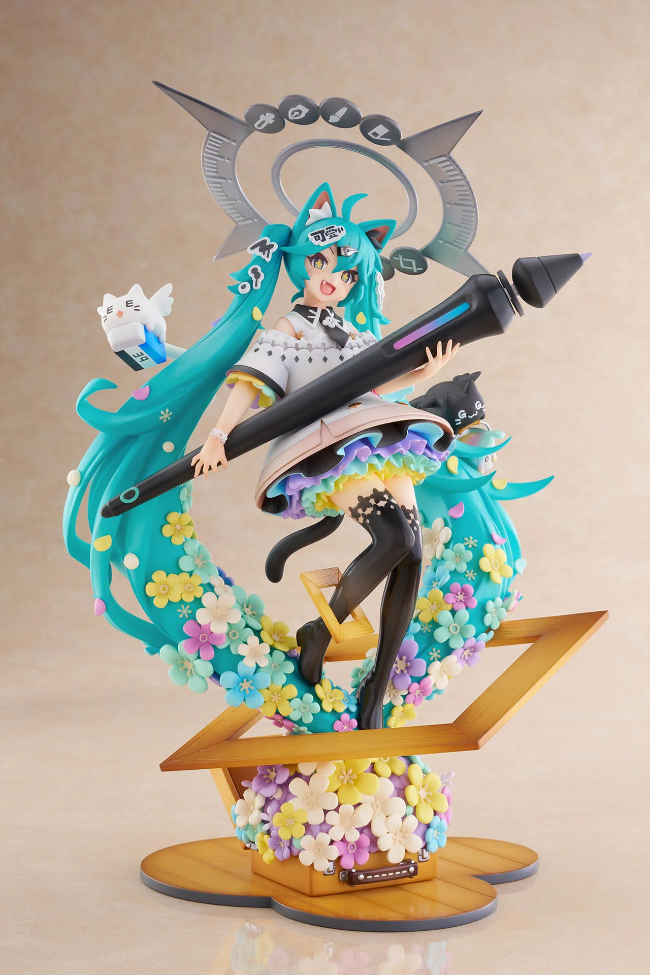 Hatsune Miku x Saito Naoki I made a Hatsune Miku figure Drawing version 17 scale figure 7