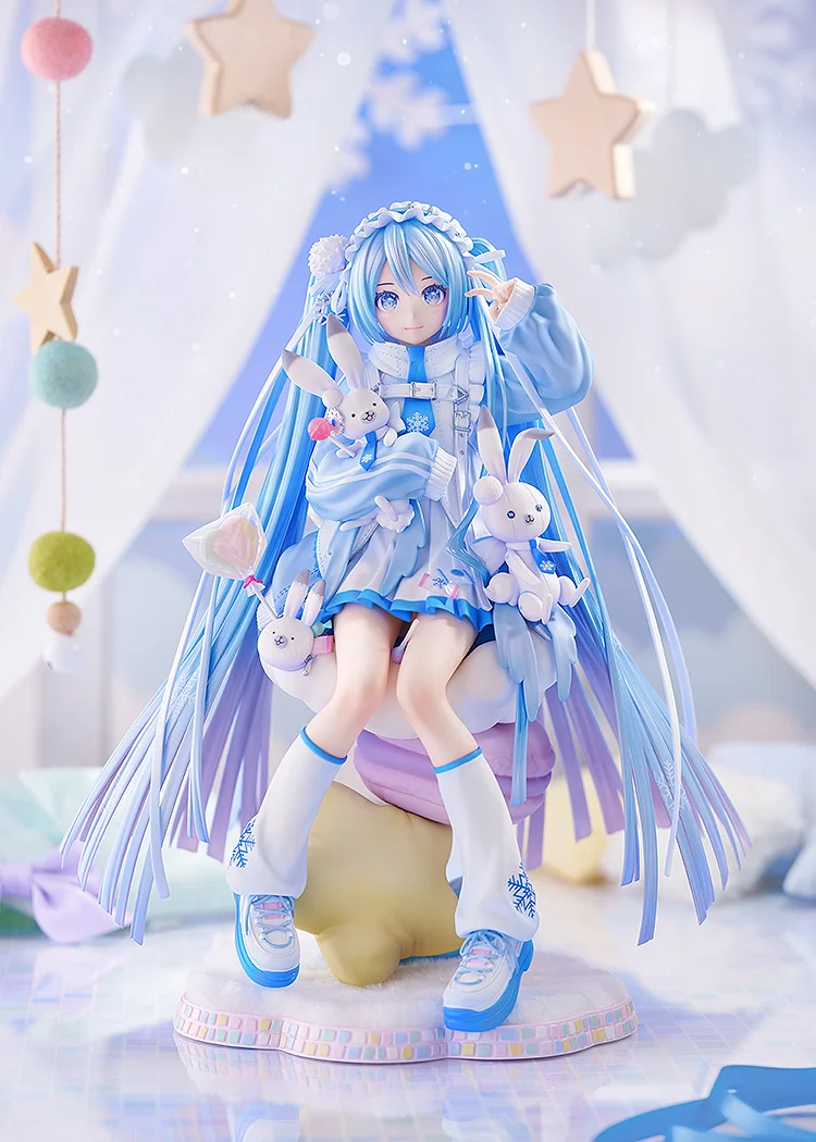 Snow Miku Sky Town 10th Anniversary Statue 1