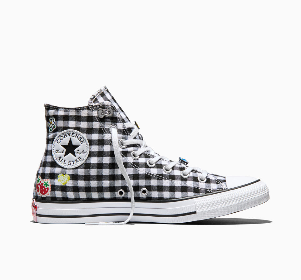 Sanrio Converse 26