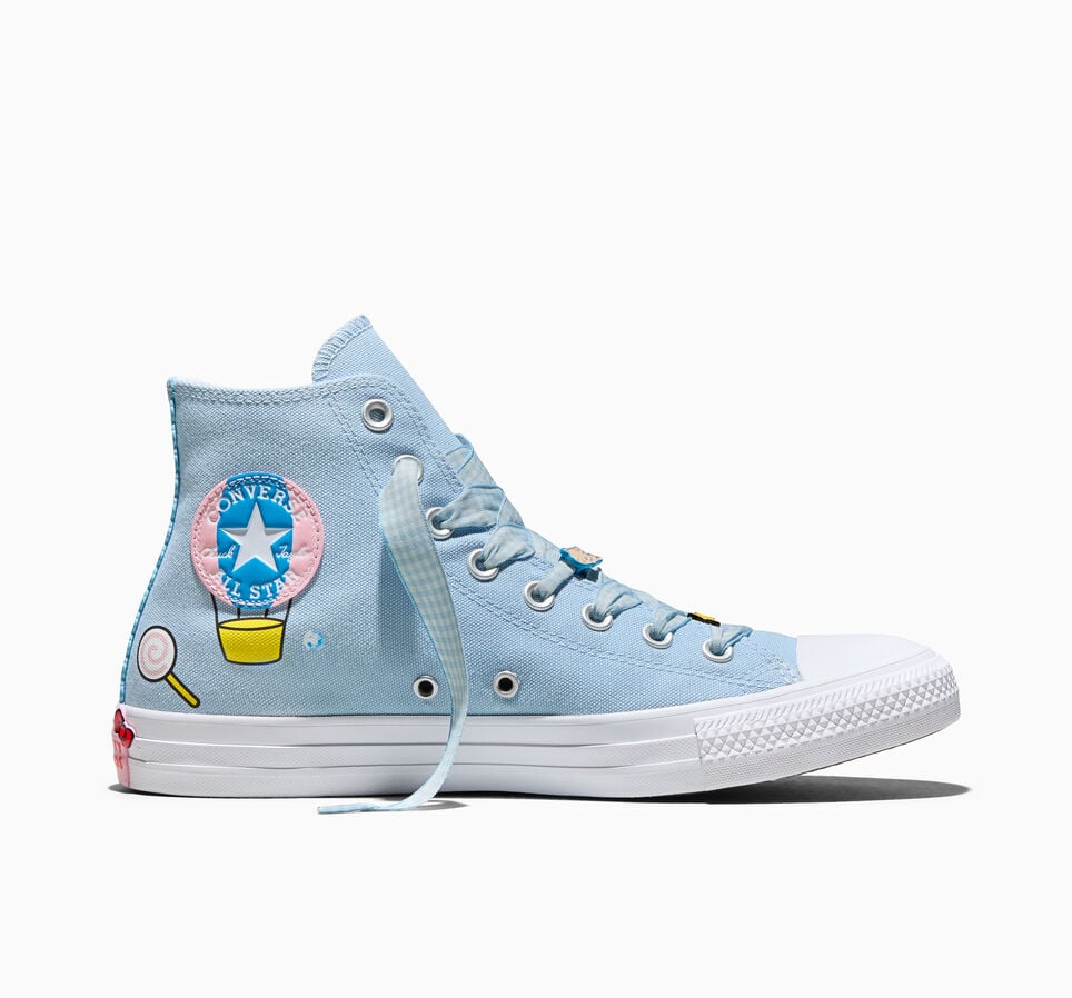 Sanrio Converse 29