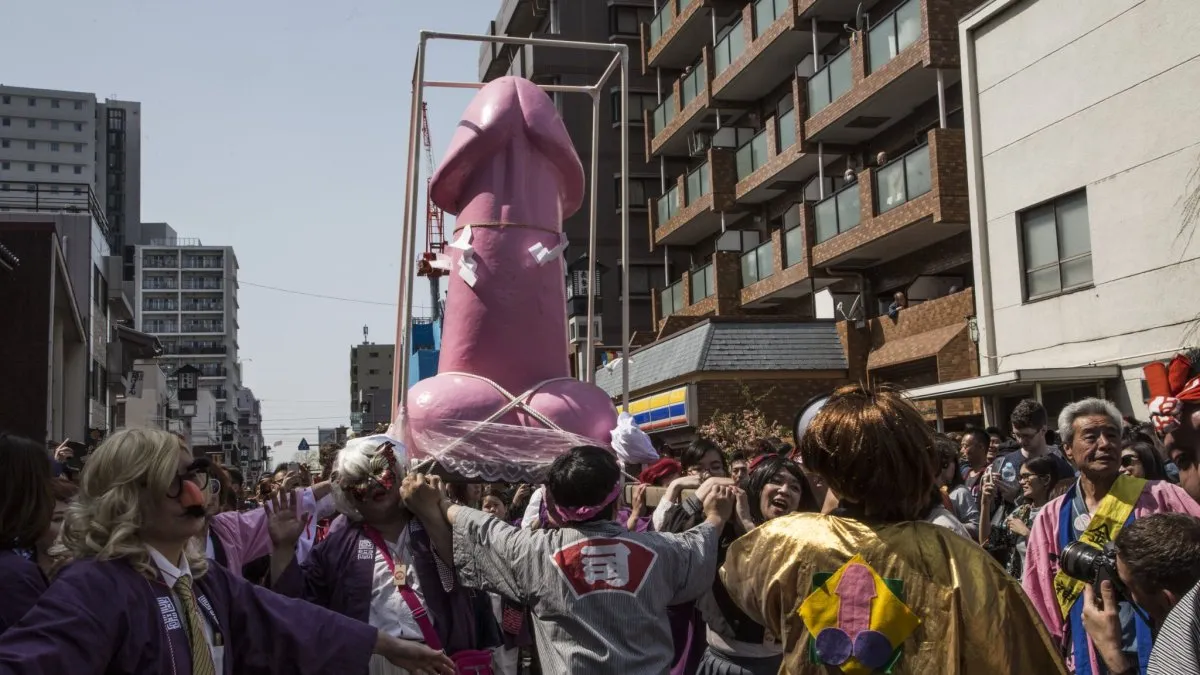 kanagawa kanamara penis festival 0