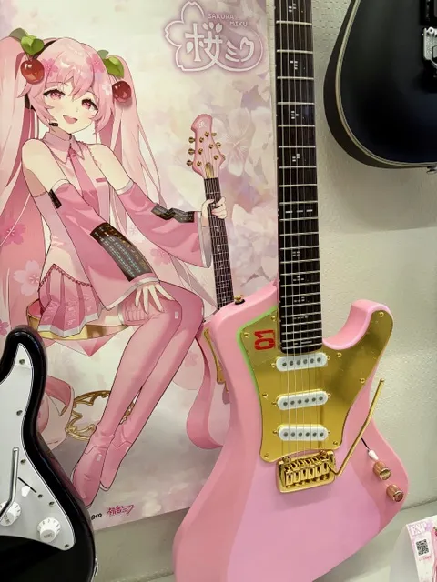 E STREAM Miku Custom SAKURA MIKU Edition guitar 8