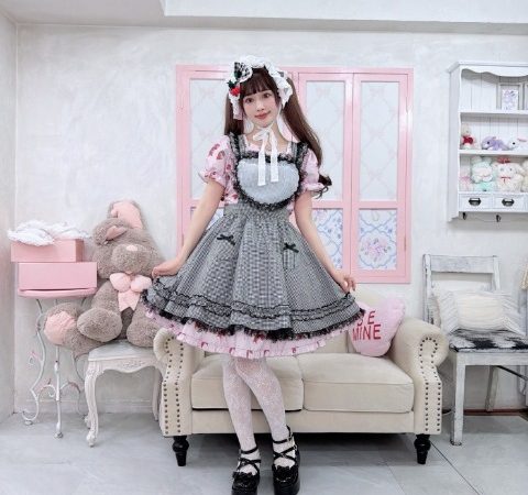 majoretty and Sanrio Dress Collab 4