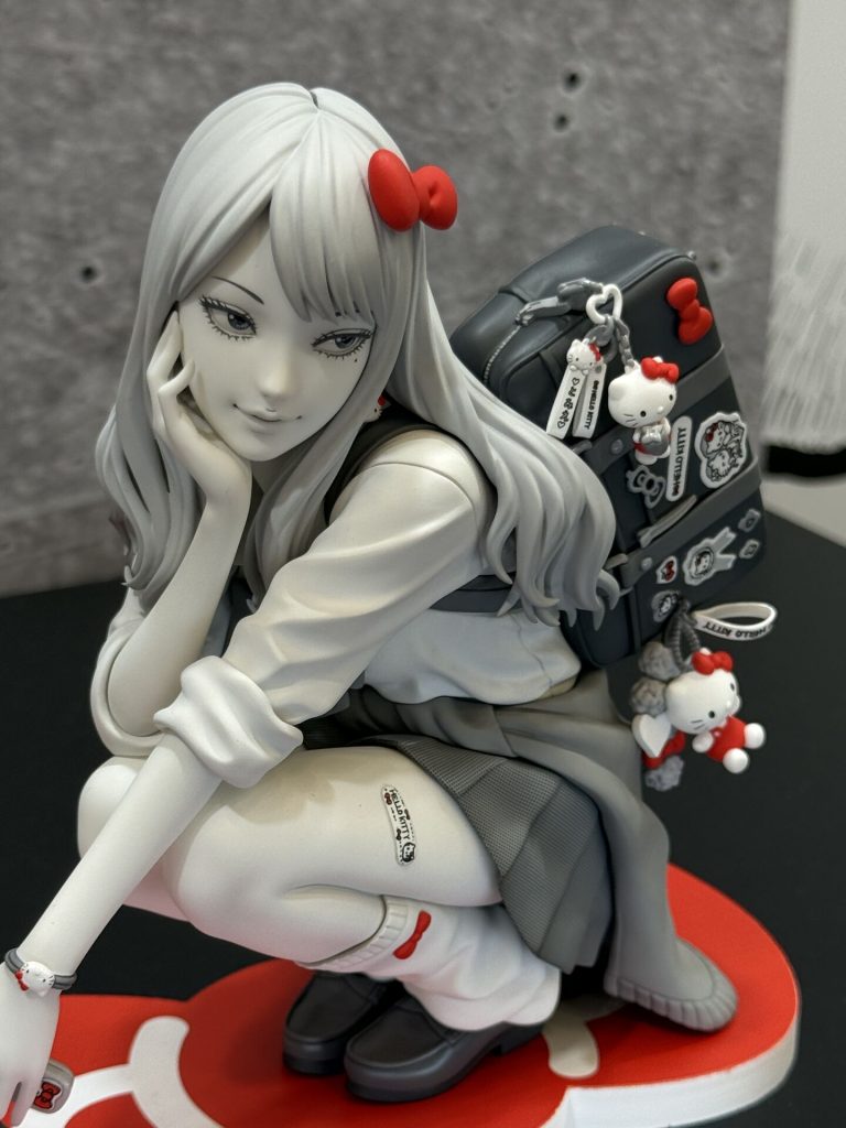 Gyaru Tomie x Hello Kitty 3