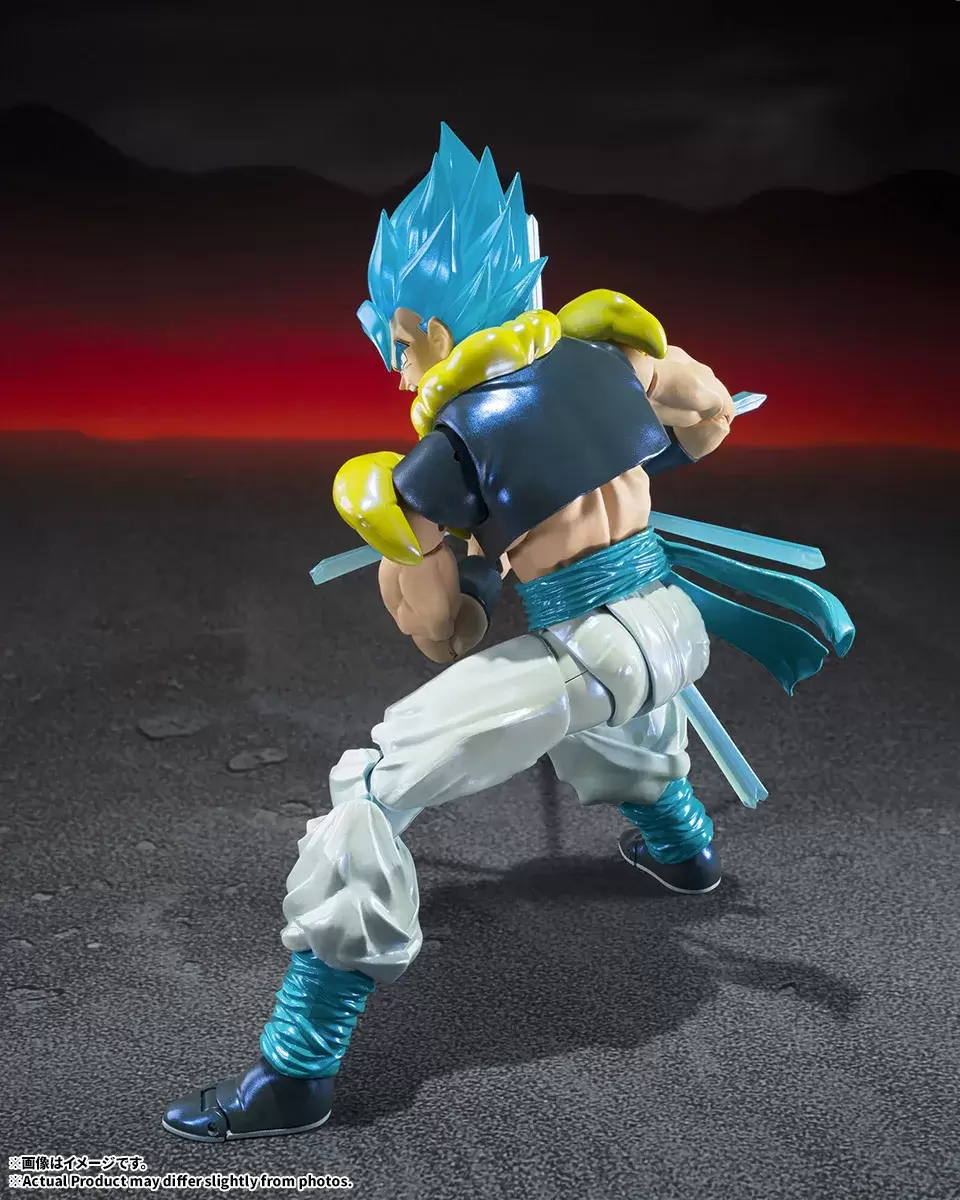 S.H.Figuarts Super Saiyan God Super Saiyan Gogeta Exclusive Edition 5