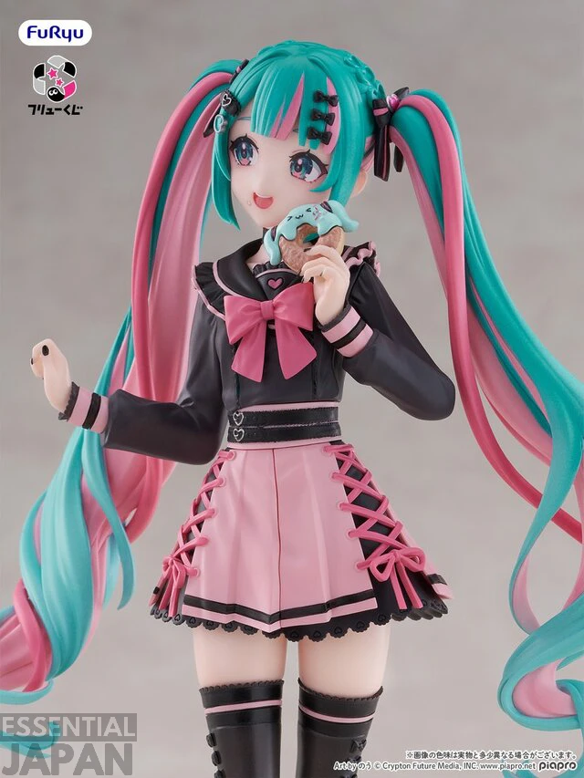 Jirai Kei Inspired Miku Figure 9