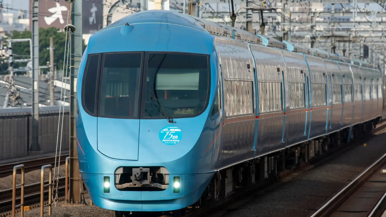 odakyu train japan