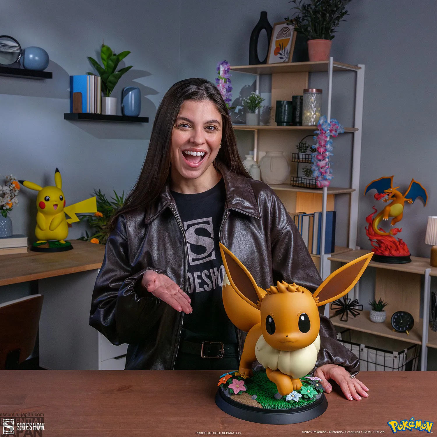 sideshow collectibles pokemon eevee life size figure gallery 6a3b0b9d56e98