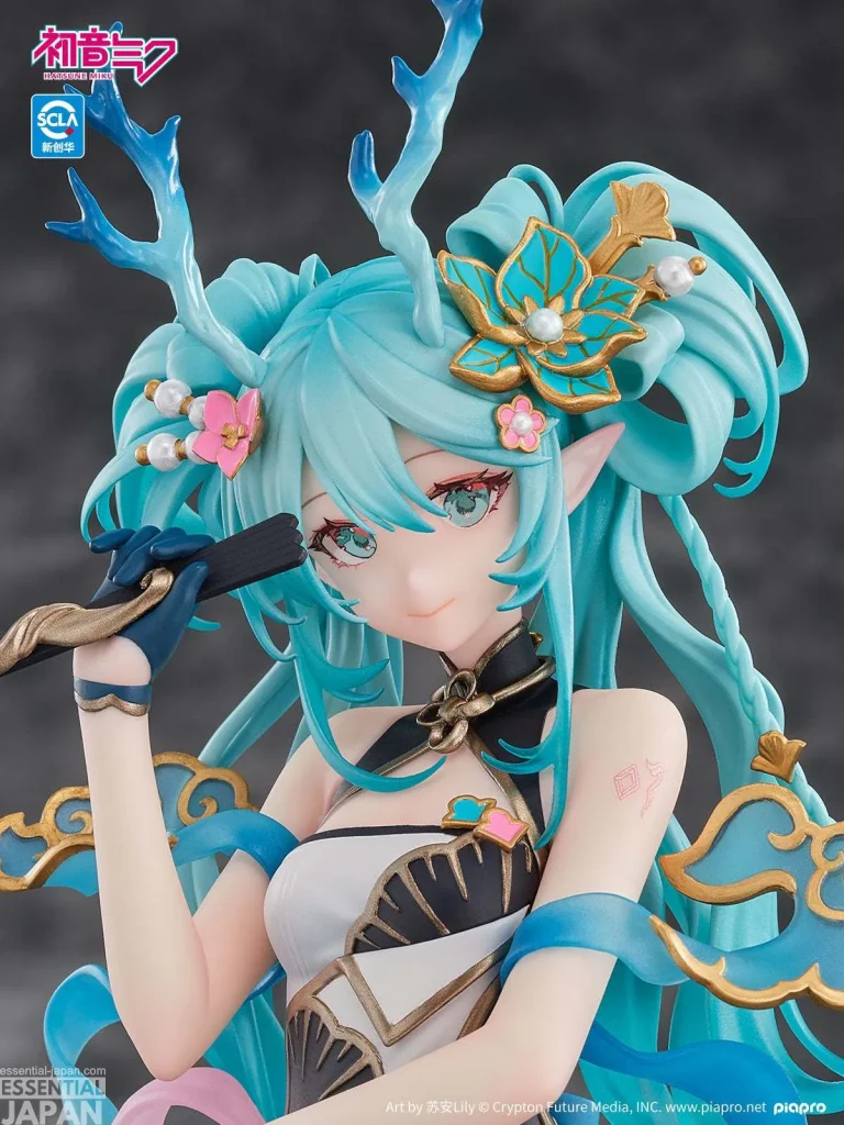 Hatsune Miku Qinglong Ver. 17 Scale Figure 4