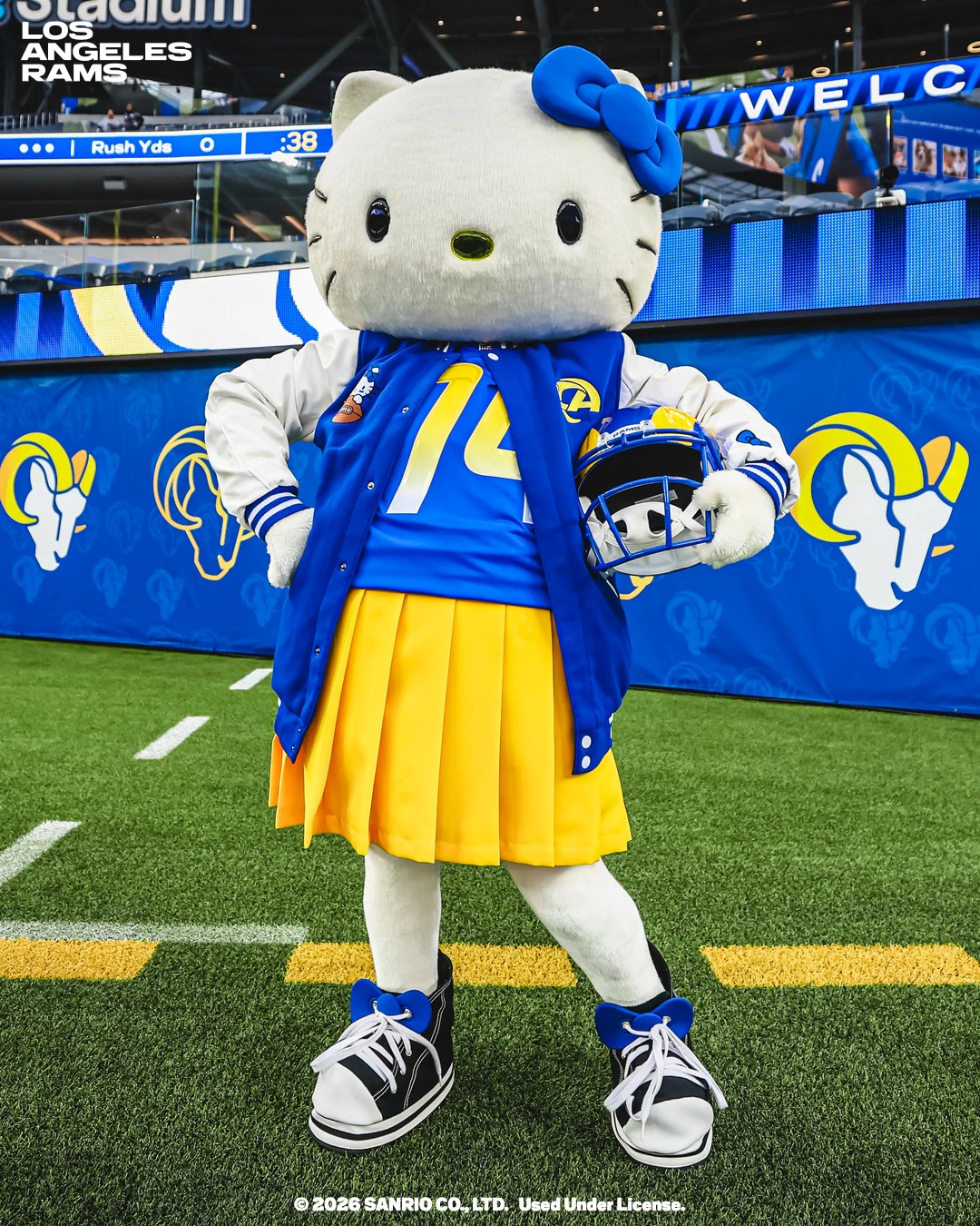 Los Angeles Rams Hello Kitty Collab Bobblehead 11