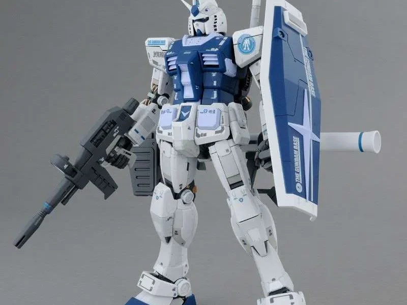 MG 1100 THE GUNDAM BASE LIMITED RX78 2 GUNDAM Ver.3.0 [THE GUNDAM BASE COLOR] 3