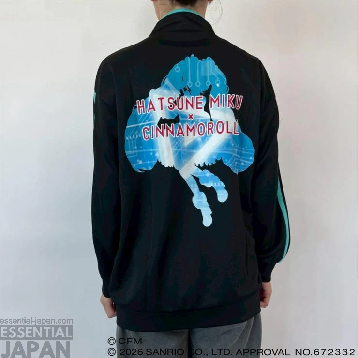 Sanrio x Miku & Friends Apparel Collab 21