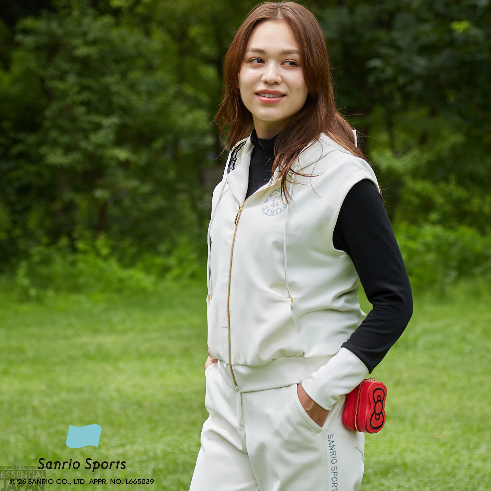 Hello Kitty Golf Fashion Collection & Caddy Bag 7