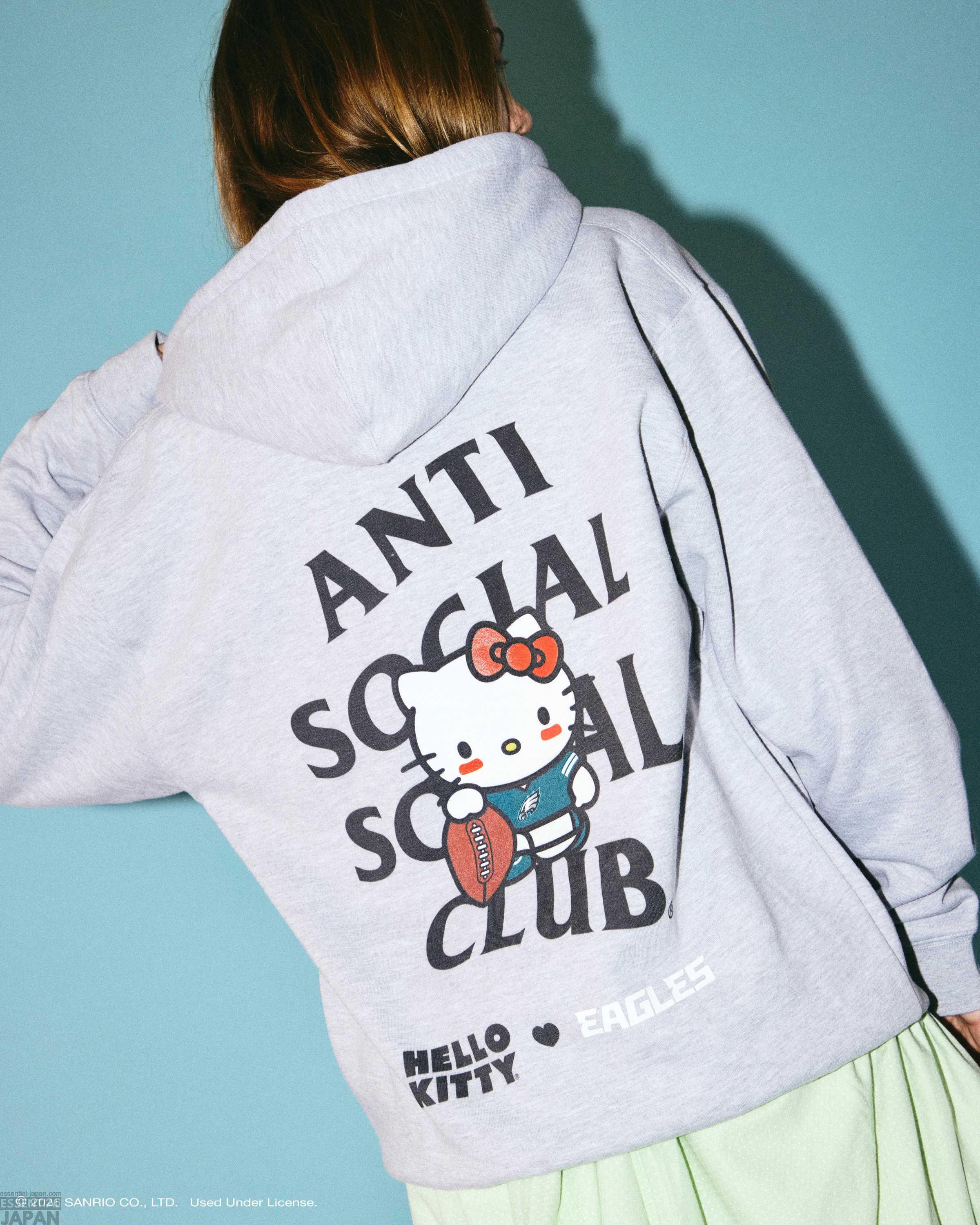 Hello Kitty x NFL Streetwear Collection 4