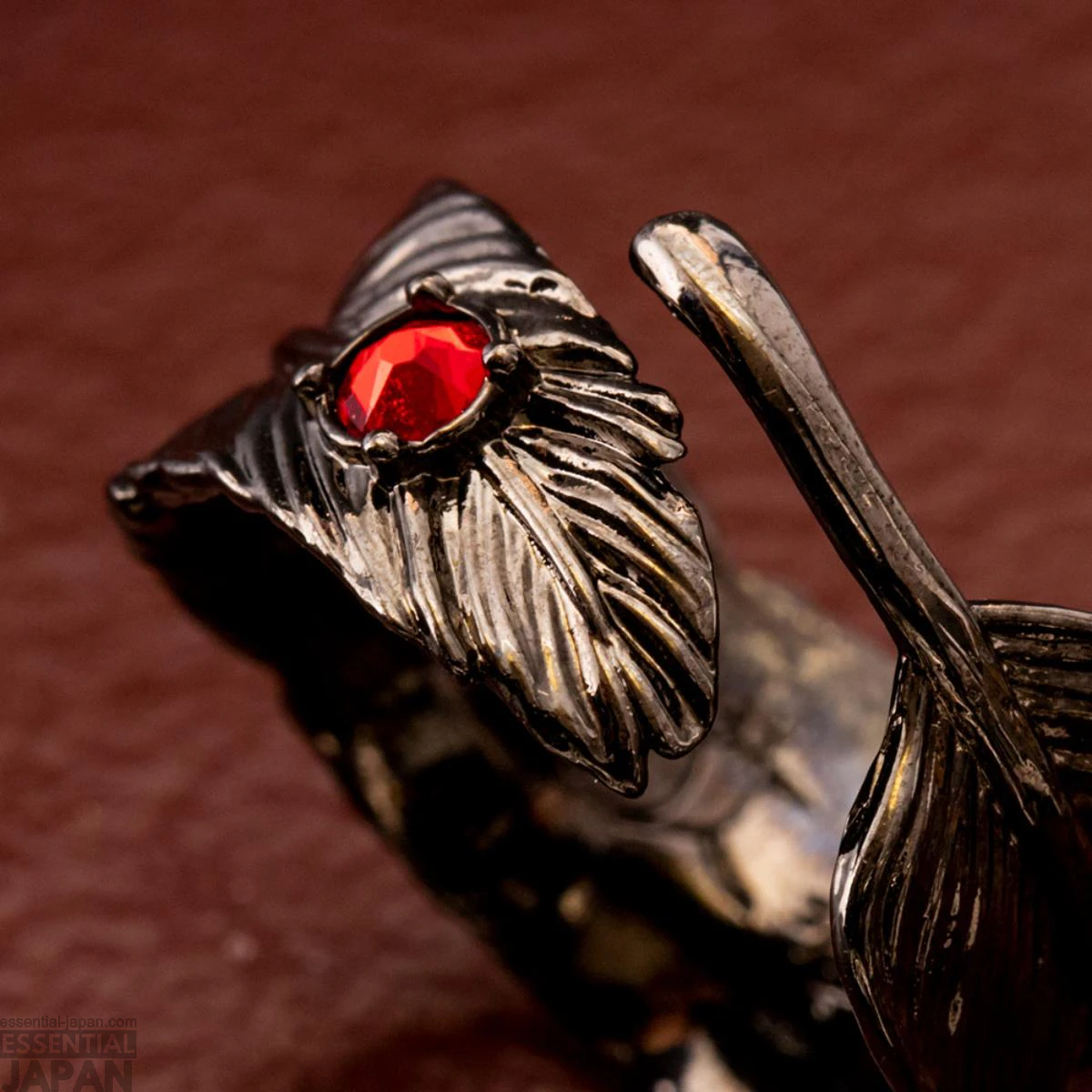 Howl's Black Feather Ring 2