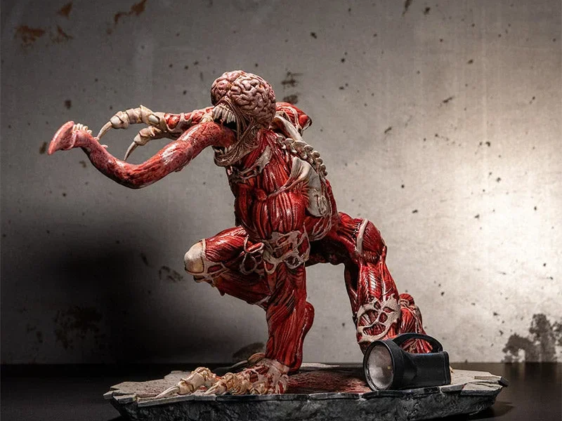 Resident Evil Licker Statue 1