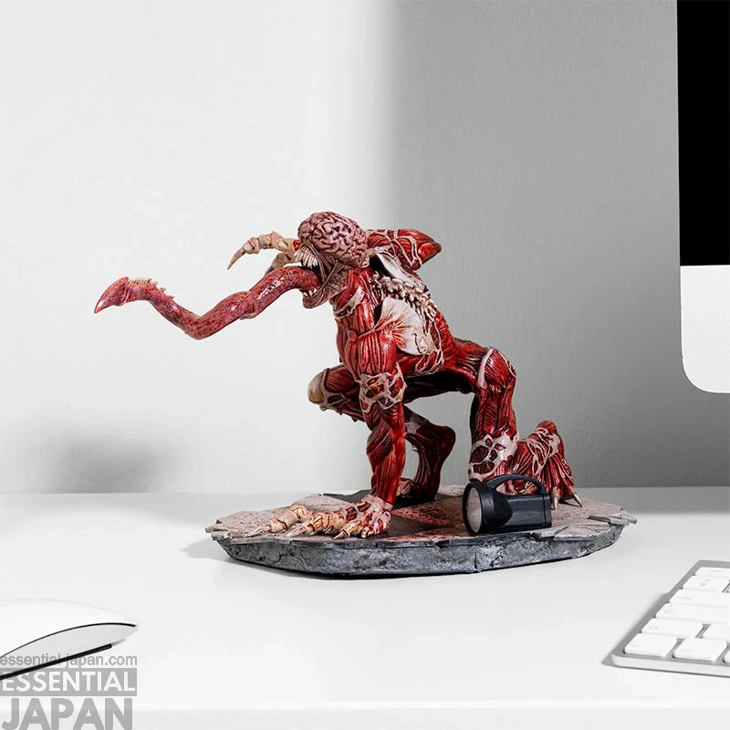Resident Evil Licker Statue 5