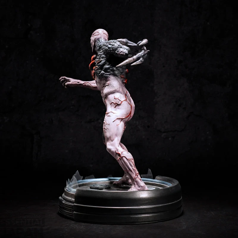 Resident Evil Tyrant Statue 3
